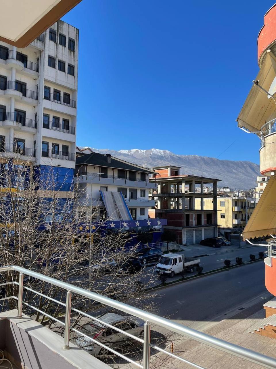 Bora Hotel Gjirokaster Bagian luar foto