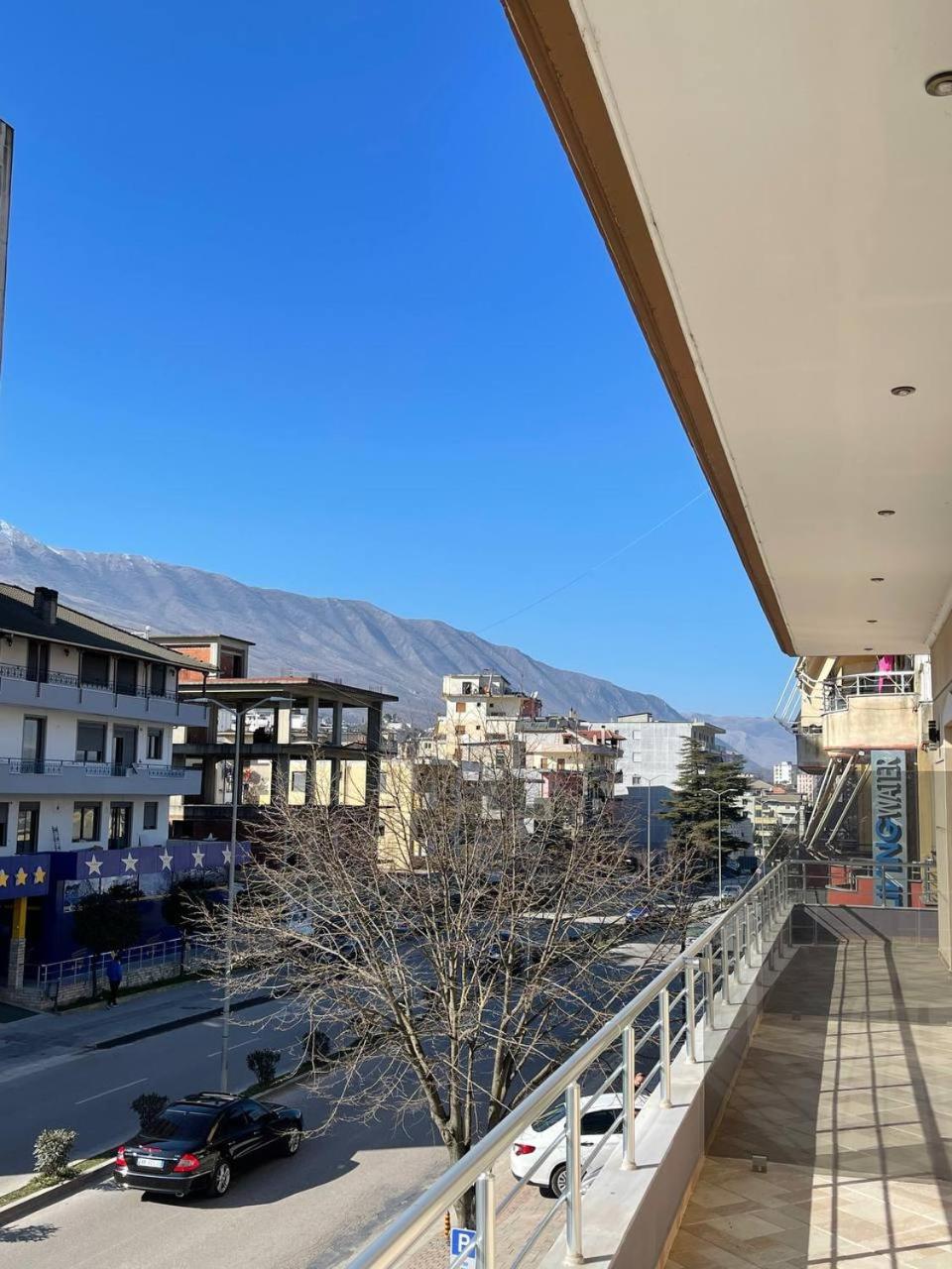 Bora Hotel Gjirokaster Bagian luar foto