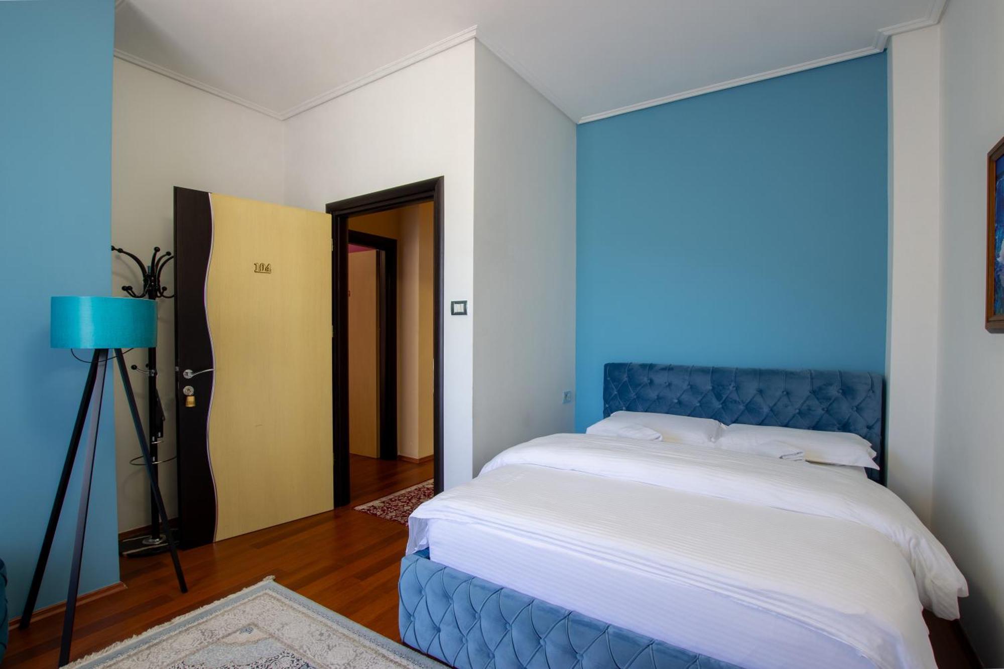Bora Hotel Gjirokaster Bagian luar foto